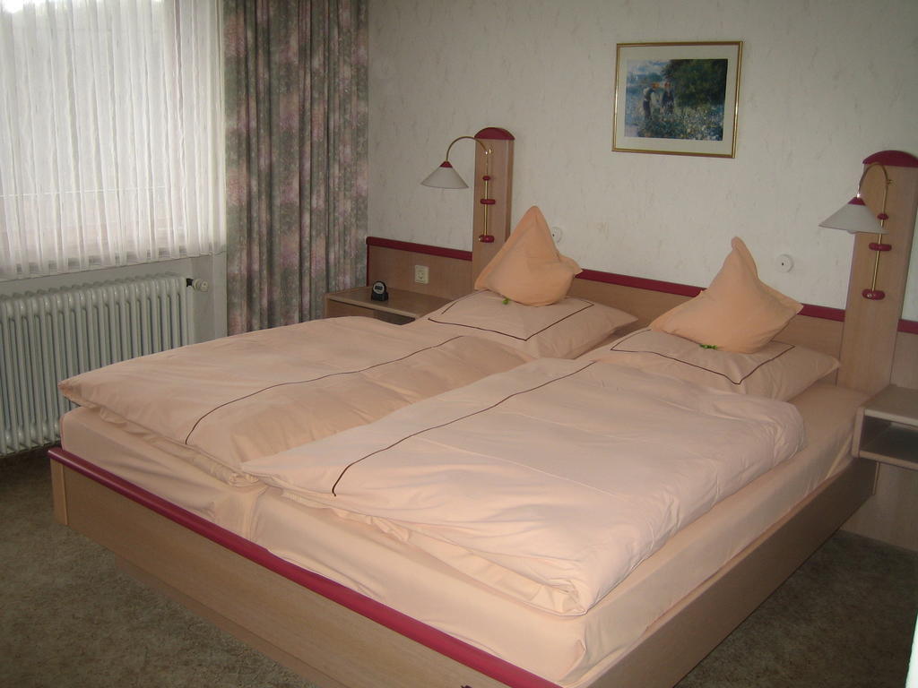 Landhotel Weinhaus Treis Weinaehr Room photo